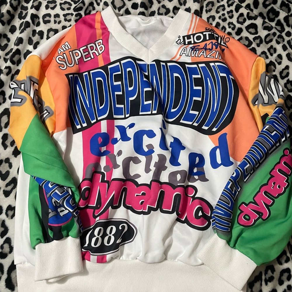 SHEIN Multicolor Graphic V-Neck Sweater